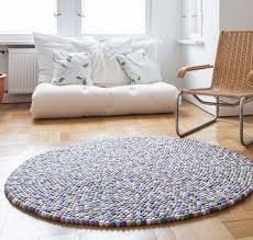 Myfelt filzkugelteppich greta mehrfarbig pastell rund ø 140 cm. Myfelt Filzkugelteppich Greta Mehrfarbig Pastell Rund Traumambiente