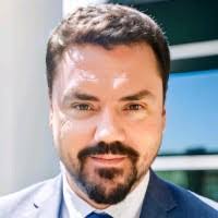 Wayne Hay's Instagram, Twitter & Facebook