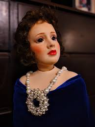 Doll in Savannah museum changes face 📷: GreenFantastic9004/ Reddit