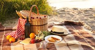 Siete ideas para montar un picnic romántico con tu pareja para celebrar  este Día del Amor y la Amistad: porque no todo son restaurantes y cocina en  casa