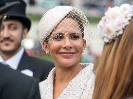She is also known for her love of elegant abayas, kaftans, and traditional outfits, which she wears a lot of, particularly at state banquets and cultural events. Hrh Princess Haya Dials Up The Glamour For Royal Ascot 2018 L Vogue Arabia