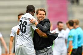 Fc köln gewinnt überraschend gegen borussia dortmund mit 2:1. 90plus Bundesliga Lewandowski Historisch Retter In Der Not Und Beflugelter Bvb 90plus
