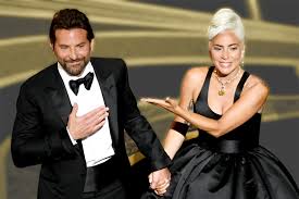 What might have been a relatively innocuous outing — though it's a surprising. Esqueceu Lady Gaga Bradley Cooper E Visto Com Ex