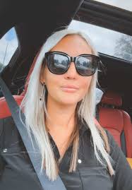 Lacey McLendon (@lacey.gail)