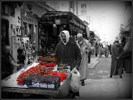 Black And White Picture With Color Accents Black And White Photography With Color Les Fraises White Photography Black And White Photography Black White Photos