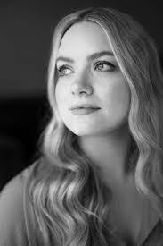 Natalie Burch's Instagram, Twitter & Facebook