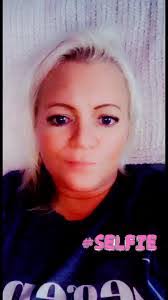 Kristie Ward's Instagram, Twitter & Facebook