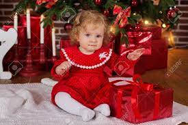 We did not find results for: Sourire Mignon Bebe Fille Porte La Robe De La Mode Rouge Pres Bel Arbre De Noel Banque D Images Et Photos Libres De Droits Image 65728964