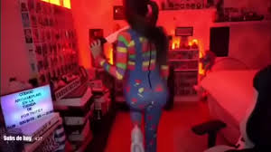 Arigameplays moviendo el culo - XNXX.COM