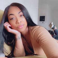 B I A N C A (@queen__be) • Instagram photos and videos