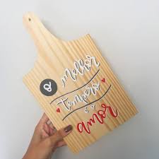 tabua de carne decorativa pra deixar sua cozinha mais fofa letteringbrasil lettering arte em garrafa ideias de decoracao para casa artesanato
