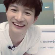 Ghim của Vui Trần trên Mặt trời nhỏ Châu Thâm 🌟🌟🌟