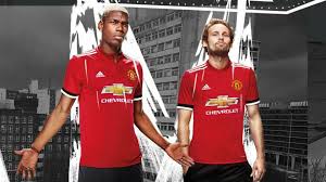 The color of the away kit is black. Premier League Kits Man Utd Arsenal All The New Jerseys For 2017 18 Goal Com