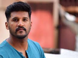 He also composed a number of malayalam film. Vijay Yesudas Wiki Age Family Movies Hd Photos Biography And More Hd Photos Biography Movies