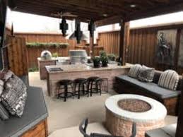 Make sure that you build your kitchen nearby the plumbing and electricity lines for a cheaper cost. Outdoor Kitchen Design Texas Best Fence Patio