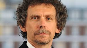 Born resigns from expert committee of Chinese court