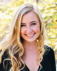 Victoria Maclellan's Instagram, Twitter & Facebook