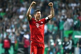 Robert lewandowski strzelił dwa gole i został najskuteczniejszym obcokrajowcem w historii bundesligi. Bundesliga Bayern Hannower 96 3 1 W 32 Kolejce Kolejny Gol Lewandowskiego Sport W Interia Pl