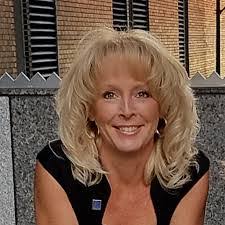 Deborah Eggleston's Instagram, Twitter & Facebook