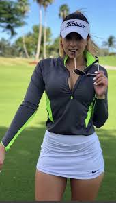 Recently, golfer paige spiranac became the newest member of the sports illustrated swimsuit edition of 2018. Golf Outfits Women S Pinterest Novocom Top