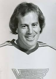 36 Ice hockey forwards from canada Images: PICRYL