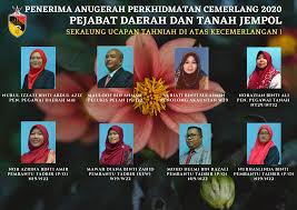 5 ulah arogan pejabat dan keluarga pejabat yang terekam kamera dan viral di media sosial. Pejabat Daerah Dan Tanah Jempol Penerima Apc 2020 Pejabat Daerah Dan Tanah Jempol