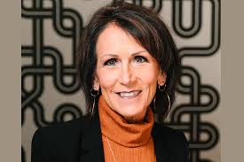 Gwen Beebe's Instagram, Twitter & Facebook