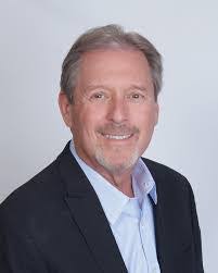 Edward Gehring's Instagram, Twitter & Facebook