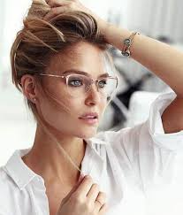 Klare Brillengestell Fur Damenmode Ideen Transparent Eyeglass 23 Brillengestell Damenmode Eyeglass I Clear Glasses Frames Clear Glasses Eyewear Trends