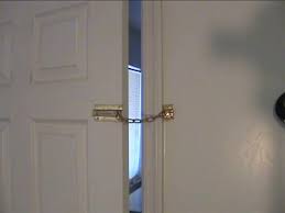 Today they have become more common as they are usually included as a standar. How To Unlock A Door In Case Of An Emergency Housekeeping Wonderhowto
