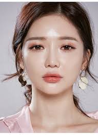 Encantado De Conocer A Chuu In 2020 Asian Makeup Spring Makeup Korean Makeup Look