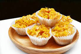 Sambutan hari raya aidilfitri tidak lengkap jika tiada kuih raya atau biskut raya yang disajikan di berikut, penulis kongsikan 7 jenis kuih raya tradisional yang menyerikan lagi sambutan hari raya. 7 Types Of Must Have Kuih Raya And Cookies Going Places By Malaysia Airlines