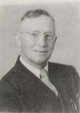 Jacob Raphael's Instagram, Twitter & Facebook