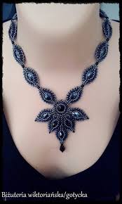 Yildiz Kesik Adli Kullanicinin Takilar Jewelery Panosundaki Pin Goruntuler Ile Boncuk Suslu Takilar Boncuk Kolyeler