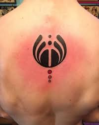 It's the deeper layers of skin that are still healing so don't stop looking after your tattoo. The Ultimate Day By Day Guide Of Tattoo Healing Process With Pictures 2021