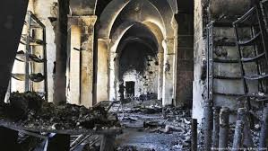 Sie hat mit einem jungen flüchtling gesprochen, der seine heimat und familie verloren hat. Wiederaufbau Aleppos Die Heimliche Macht Der Investoren Qantara De