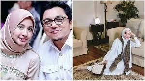 Laudya cynthia bella (born in bandung, west java, indonesia on 24 february 1988) is an indonesian singer and actress of mixed sundanese, javanese and minangkabau descent. Perceraian Laudya Cynthia Bella Dengan Engku Emran