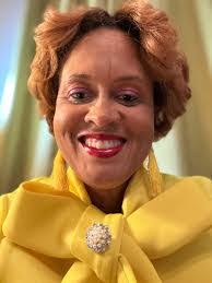 Laura Whinery's Instagram, Twitter & Facebook