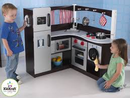 Amazon Com Kidkraft Grand Espresso Play Kids Wooden Corner Kitchen 53271 Toy Kitchen Sets Toys Kidkraft Corner Kitchen Kids Play Kitchen Play Kitchen
