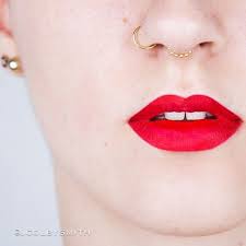J Colby Smith On Instagram Yg Beaded Septum Chain Sleeper Ring Rachelbraun Jcolbysmithpiercing Septum Jewelry Jewelry Nose Ring