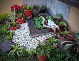 Untuk inspirasi memanfaatkan halaman rumah anda sebagai taman yang cantik dan menarik. Membuat Taman Di Pekarangan Rumah Baru After Ridwan Spektra