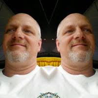 60+ "Dan Robitaille" profiles