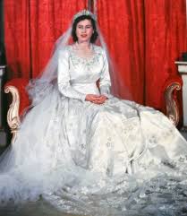 Inside their epic modern romance. The Young Queen Elizabeth Royal Gowns From The 1950s Edelweiss Patterns Blog