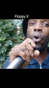 Floppy X performs Khuza a song by him and @Mfan'Omnyama. #kasirap #rap  #hiphop