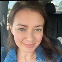 Nikki Graff's Instagram, Twitter & Facebook