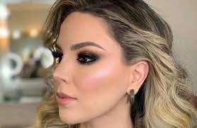 Adriana Nova's Instagram, Twitter & Facebook