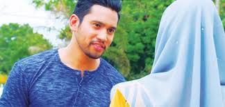 There he absorbed and immersed in the world of creation. Catch Tv3 S New Malay Melodrama Series Mr Donat Karamel