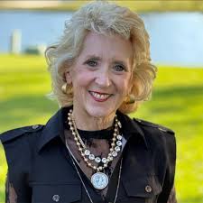 ISO someone to pressure wash a small Patio and front stoop. TIA