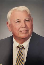 Lee Young Padgett, Jr, 85, a resident of Union Springs, AL passed away at  his home