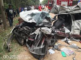 Pemandu kenderaan gred h11 syarat kelayakan : Dua Wanita Maut Kemalangan Di Muadzam Shah Pahang Media